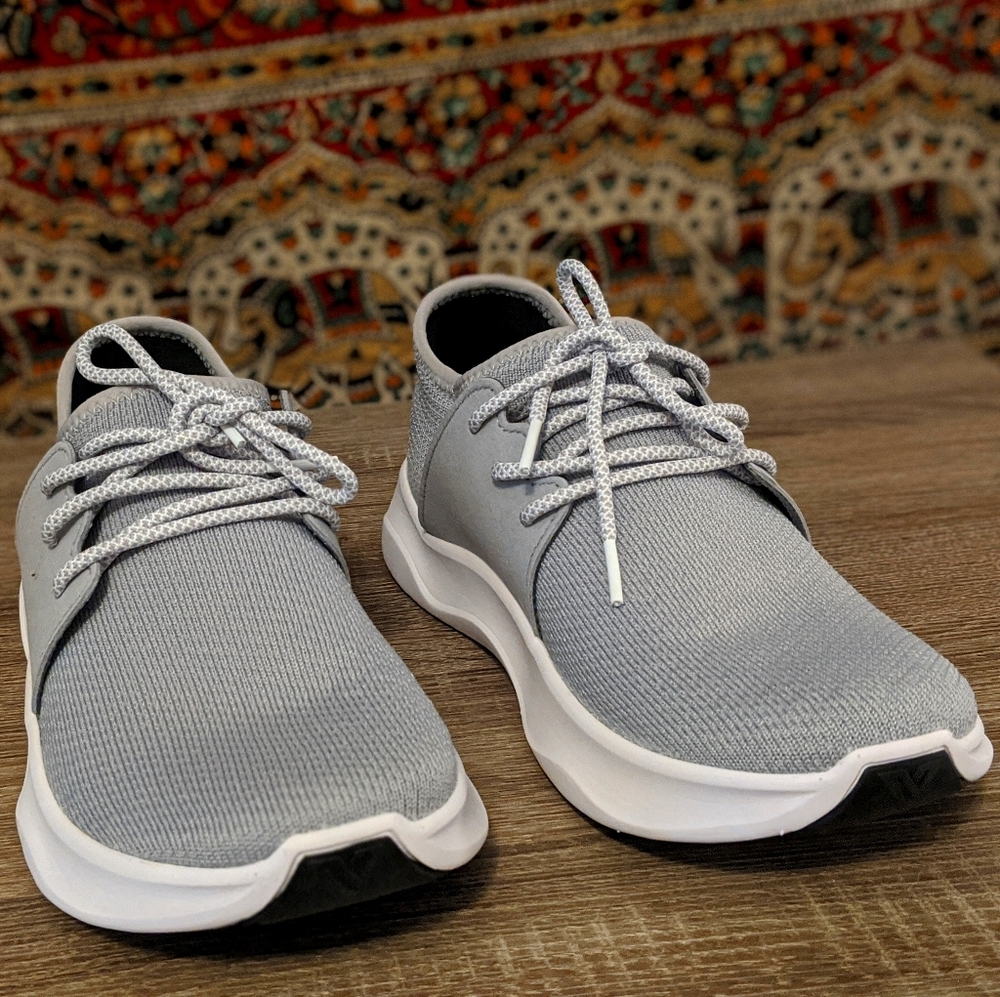 VESSI Cloud Comfort all day Athletic shoe